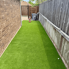 Side-Yard-Dog-Run-with-Pet-Friendly-Artificial-Turf-in-Allen-TX 2